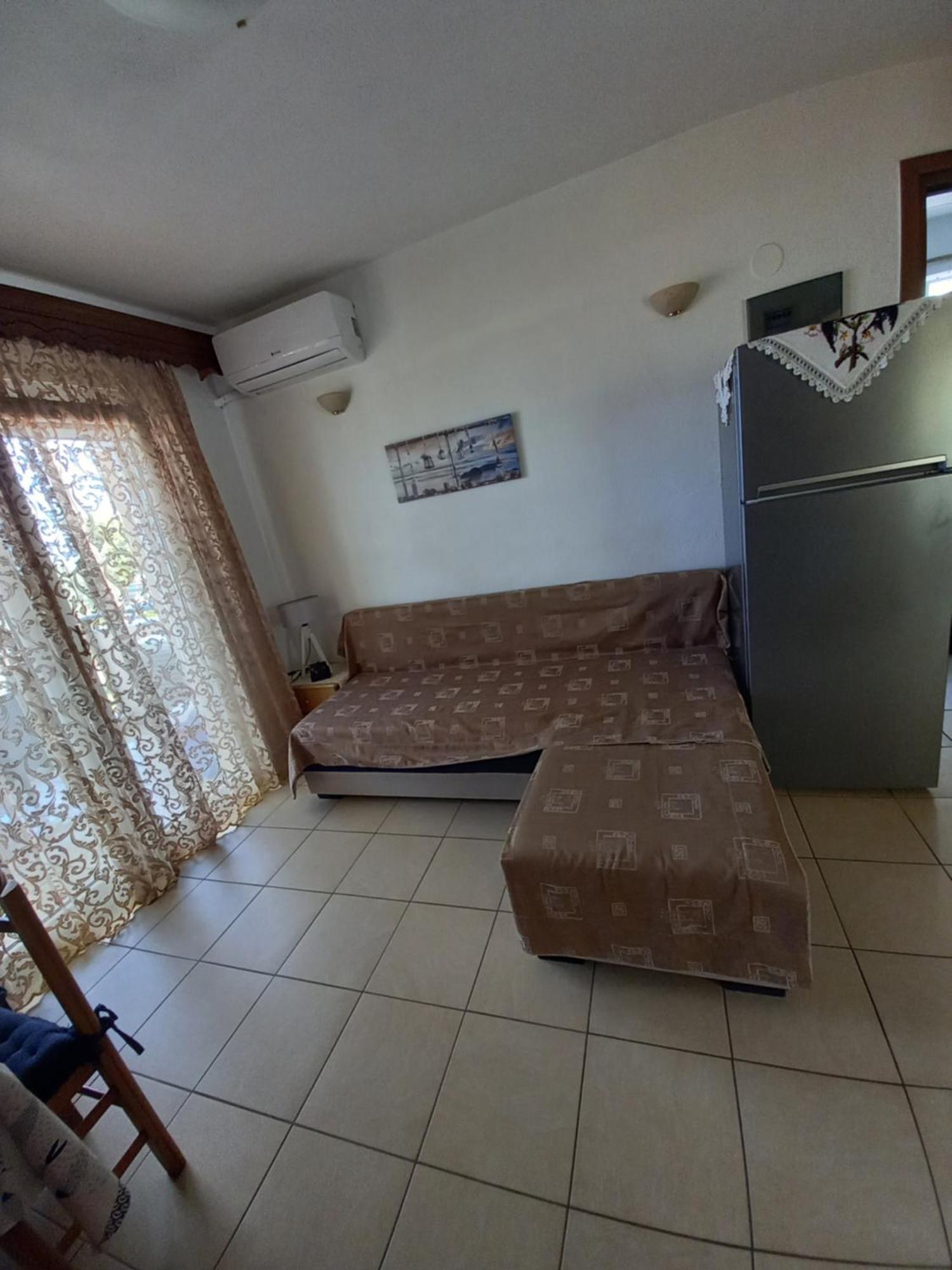 Matina'S Apartments พริโนส ห้อง รูปภาพ